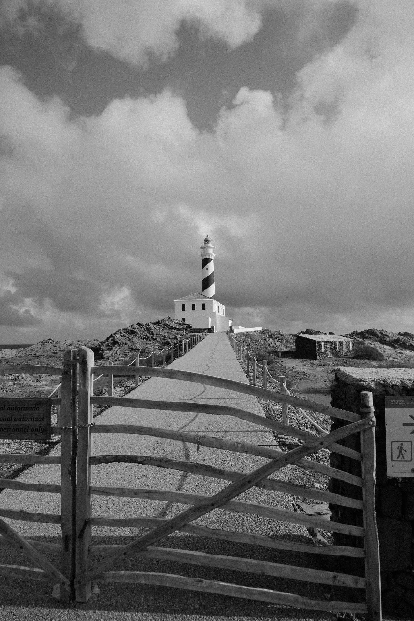 Puerta cerrada, Cap de Favaritx